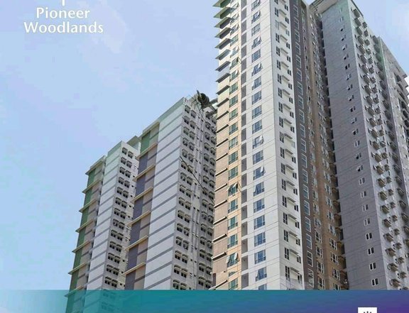 2br condo along EDSA 25k monthly rent to own with freebies