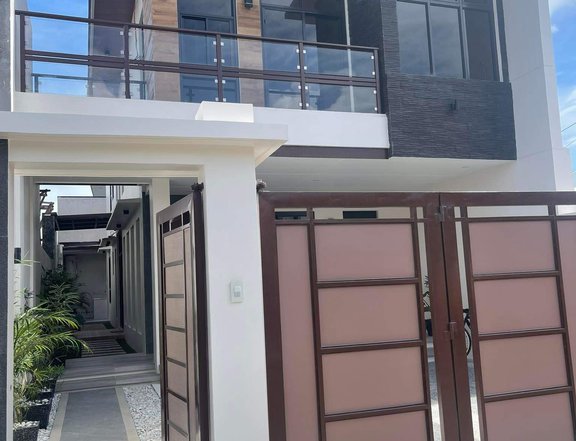 Brandnew Modern House For Sale in Las Pinas
