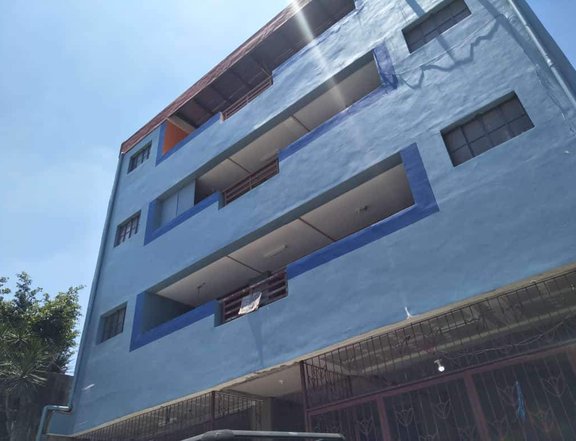 4-storey BUILDING FOR SALE in MAKATI CITY