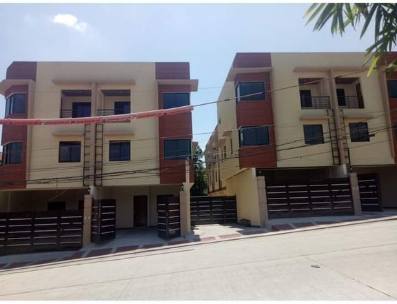 4 bedrooms4 TB 2 Garage RFO in Fairview Quezon City
