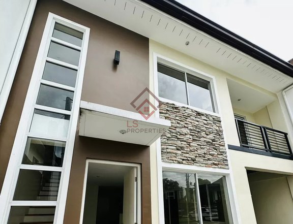 FOR RENT Fully Furnished Townhouse in Woodland Grove, QC - RH75