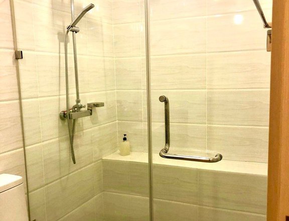 Pre-Owned Furnished 32.00 sqm Studio Residential Condo For Sale in Quezon City High Park Alveo