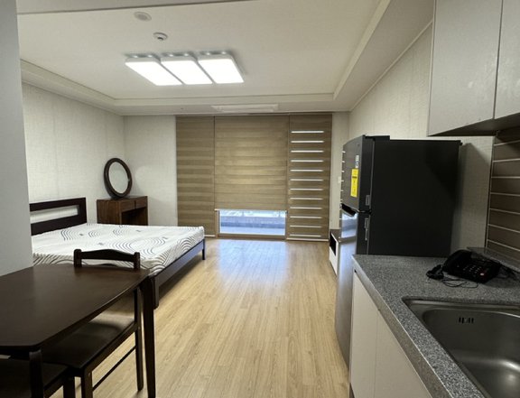 RENT: 40.00 sqm Studio Condo in S3 Monterrace Suites Clark  Pampanga