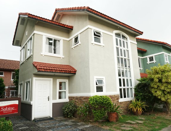 Single Attached House and Lot in Bacoor near Alabang