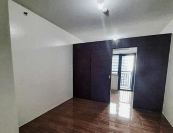 1BR W/Balcony (With Title) for Sale in Air Residences 38th & 44th flr.