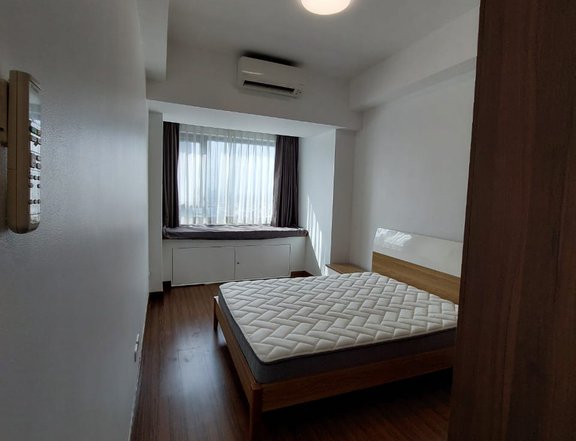 Shang Salcedo Place 1 Bedroom Condominium for Rent