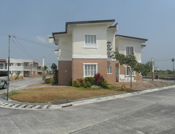 3-bedroom 50 sqm Townhouse For Sale in Lakeshore, Mexico Pampanga