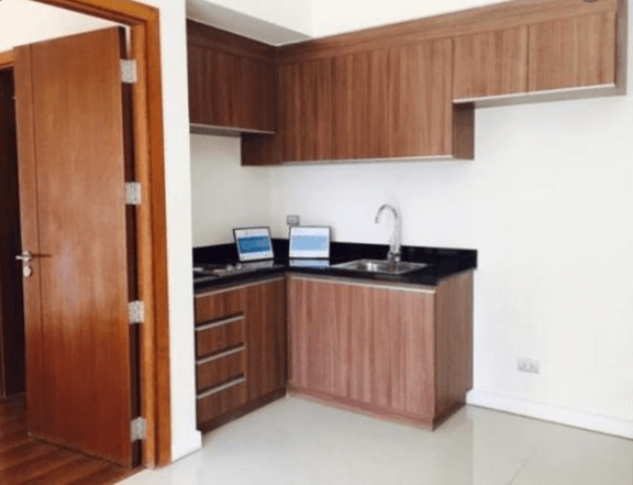 1BR RFO Condo for Sale in Pasay The Radiance Manila Bay