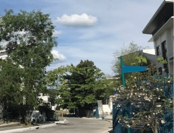 Best Value LOT for Sale in McKinley Hill Taguig City