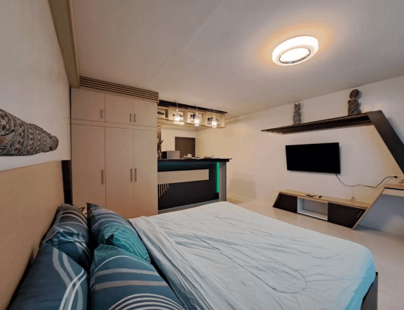 Experience Luxury Living with Stunning Seaview & Sunrise -Fully Furnished Condo