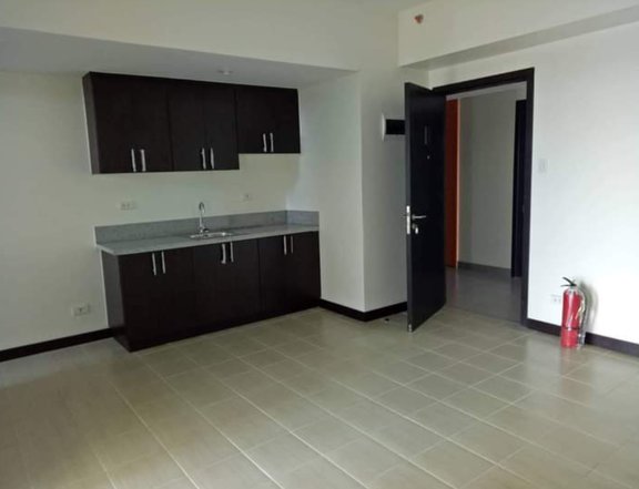 30k/mo 2 bedroom Rent to Own Condo in Makati near BGC Don Bosco Ayala