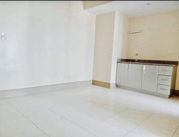 Rush 2br condo fast move in Pagibig financing kami na ang mag pprocess