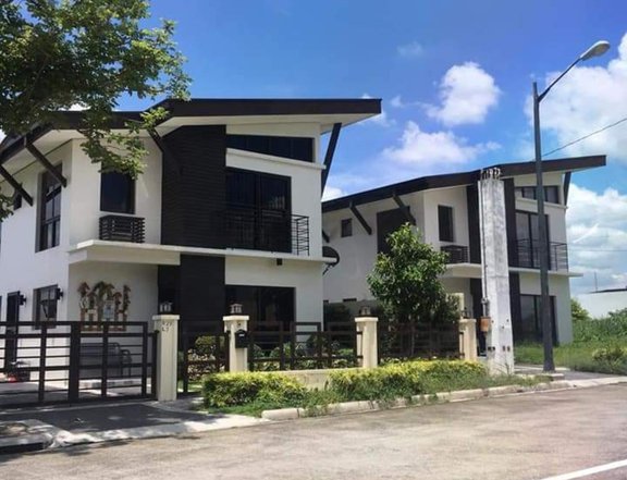 Affordable Lot for sale in Sta.Rosa Laguna beside Nuvali Park 670sqm