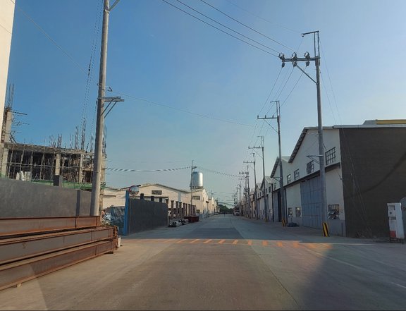 Industrial Lots / Warehouse for Sale