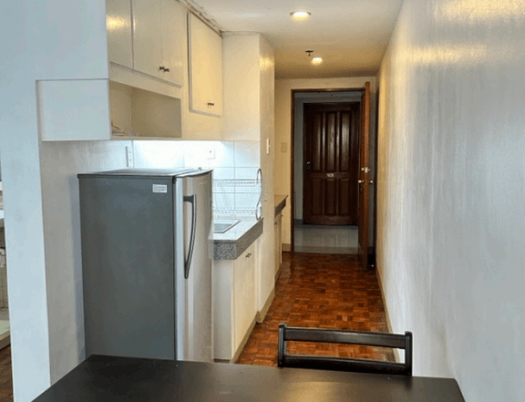 FOR RENT 1 BEDROOM CONDO UNIT IN MANDALUYONG