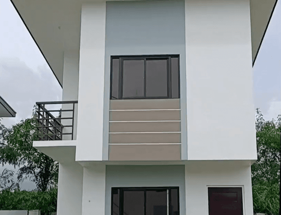 House and Lot with 4 Bedrooms  for Sale along Laguna Bvld- Nuvali Road