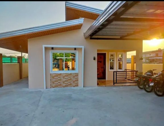 3-bedroom Single Detached House For Sale in Santa Cruz Laguna