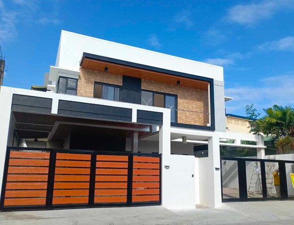 Brandnew 5-bedroom House For Sale in BF Homes, Paranaque Metro Manila
