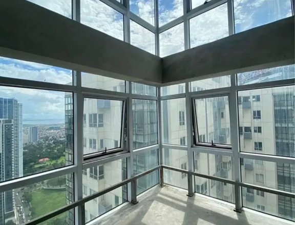 Affordable and easy payment terms for Penthouse Bare Unit in BGC