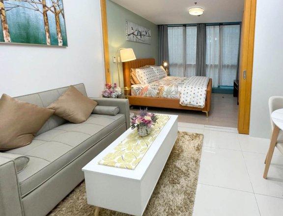 1-bedroom Condo For Sale in BGC at One Uptown Residence