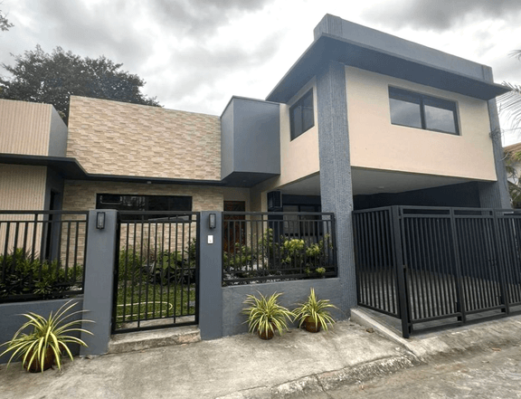 3-Bedroom Bungalow House for Sale in BF Homes Paranaque