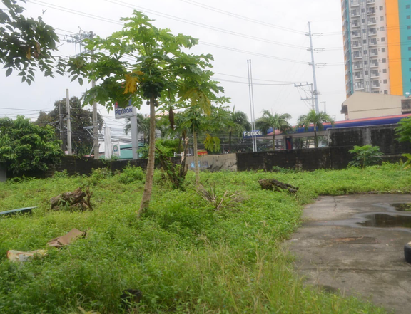 Commercial Vacant Lot For Sale Ideal for Warehouse, Gasoline or Food Outlet Cubao Quezon City