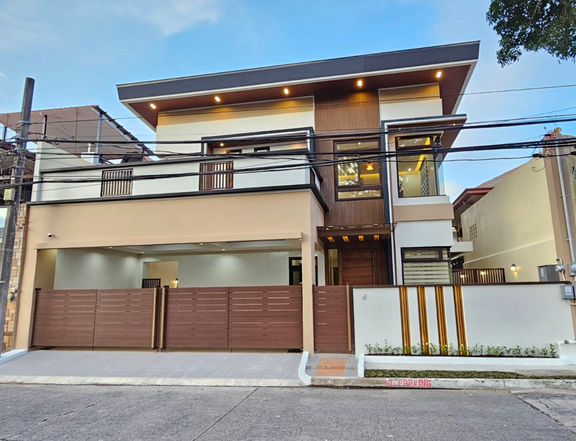 7-Bedroom House for Sale in BF Homes Paranaque