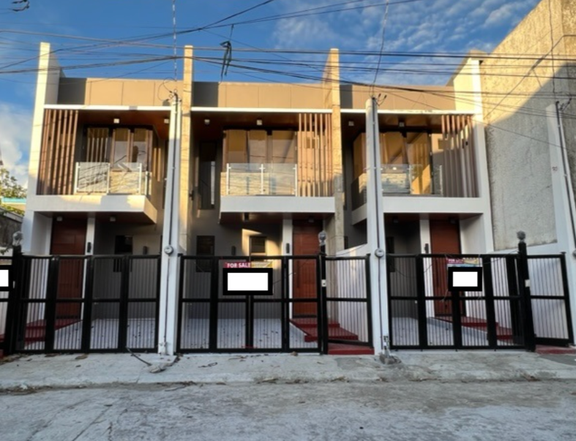 4 Bedroom Townhouse for Sale in BF Resort Village Las Pinas