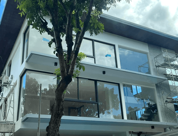 Rare Find! Spacious 7-Bedroom Home in Gated Hillsborough Village, Alabang