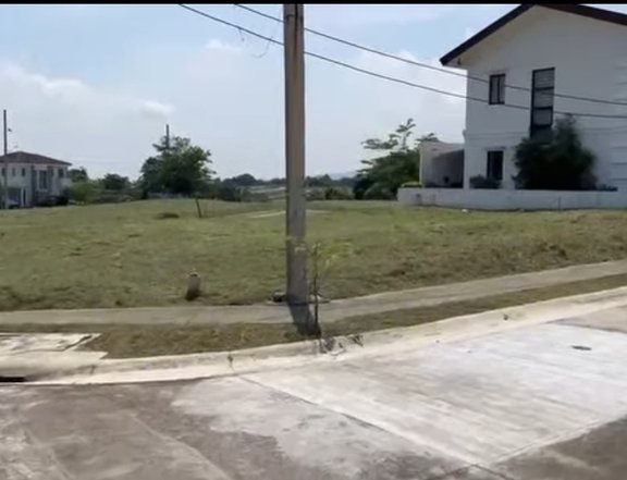 294 sqm Residential Corner Lot For Sale in Nuvali Calamba Laguna