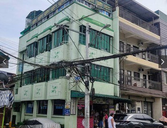 4-Storey Commercial Building with Roof Deck. *Direct Buyers Only