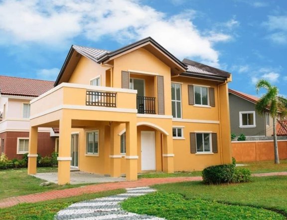 5-bedroom Single Attached House For Sale in Subic Zambales