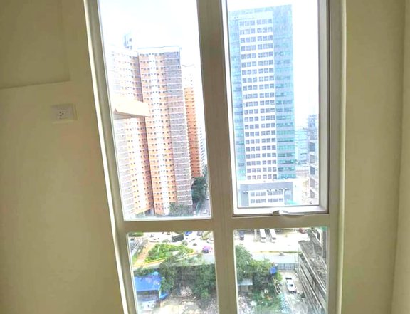 Ready For Occupancy Discounted 30.00 sqm 1-bedroom Residential Condo For Sale thru Pag-IBIG
