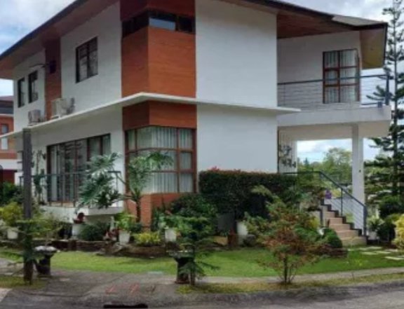 4-BEDROOMS MODERN TROPICAL DESIGN HOUSE FOR SALE IN TAGAYTAY NEAR SMDC & SKY RANCH