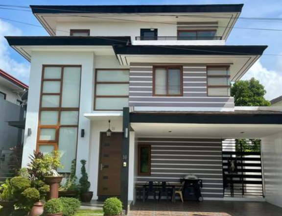 4 Bedroom House for Sale in Binan Laguna