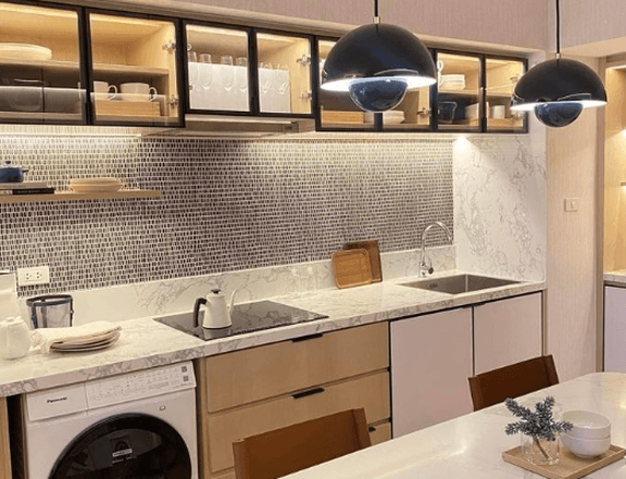 High-End 1-BR Condo Unit with Parking at Laya Shang, Pasig