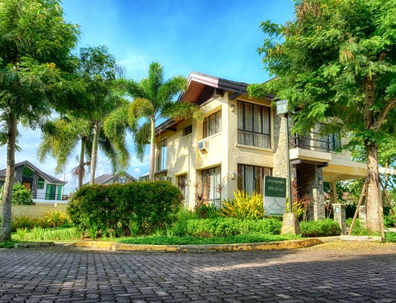 High-End 3-bedroom House For Sale in Santa Rosa Laguna