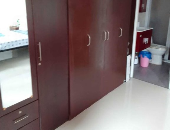 Paranaque 4storey house near Sm Bicutan, 75sqm.