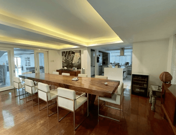 Modern House in White Plains Quezon City For Sale