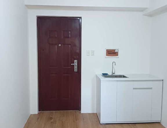 1BR FOR SALE AURORA ESCALADES QC