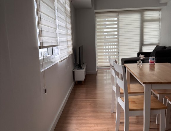 Pre owned One BR Verve residences condo for sale in BGC