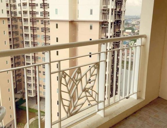 Rush movein 3-BEDROOM with balcony RENT to own Condo in Pasig