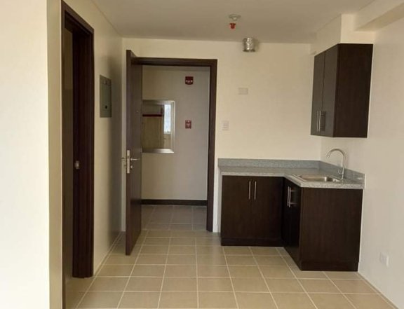 Ready for move in 1-Bedroom Unit 28sqm - 208k DP RENT TO OWN in Manila