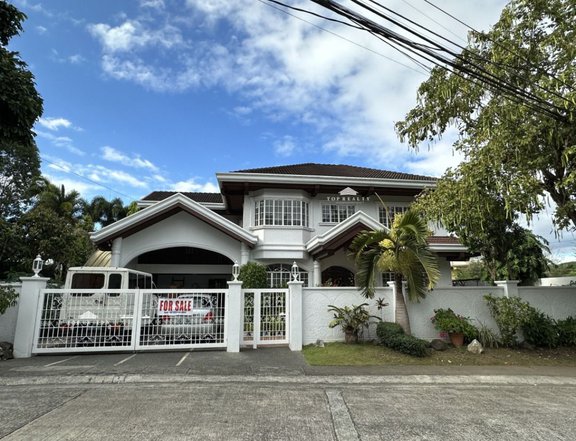 5BR House and Lot for Sale in Ayala Alabang Village, Muntinlupa