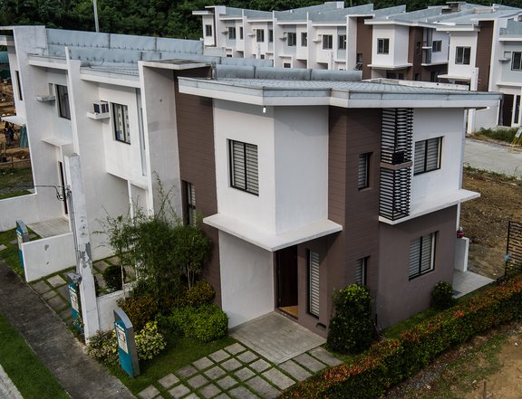 AMAIA Series Novaliches - RFO 3-Bedroom Townhouse for Sale