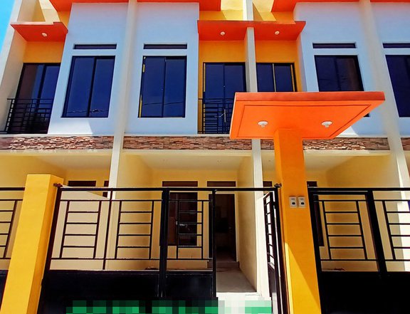 10% DP RFO-TOWNHOUSE FOR SALE W/ DISCOUNT IN GATHALIAN LAS PINAS