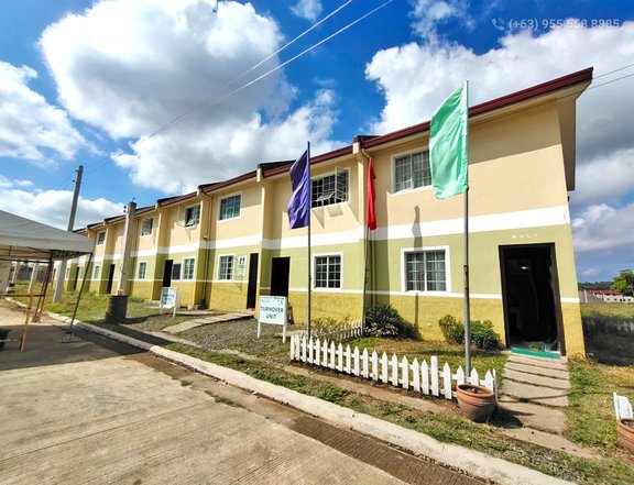 Southpoint Villas 2 Storey Townhouse for Sale in Alaminos Laguna