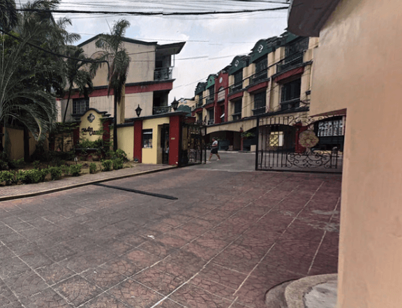 Sta Ana Manila Pre Owned Townhouse