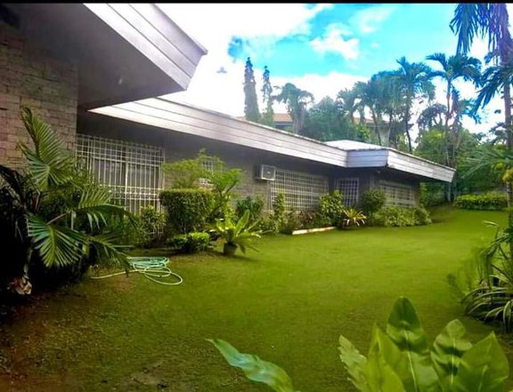 6BEDROOMS HOUSE AND LOT FOR SALE IN BANILAD cEBU cITY