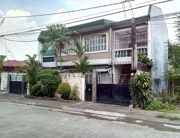 2 storey 4 BR duplex house for sale in Tandang Sora QC